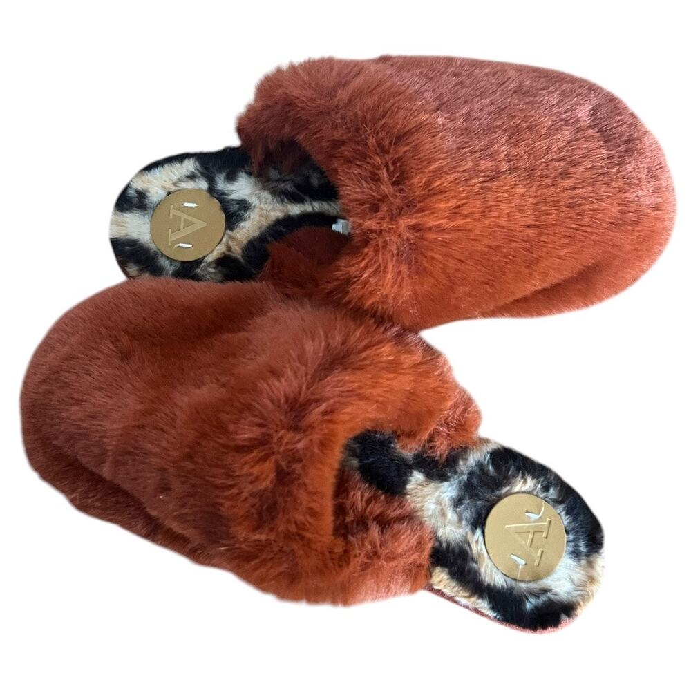 Anthropologie Fuzzy Slippers Size S/M